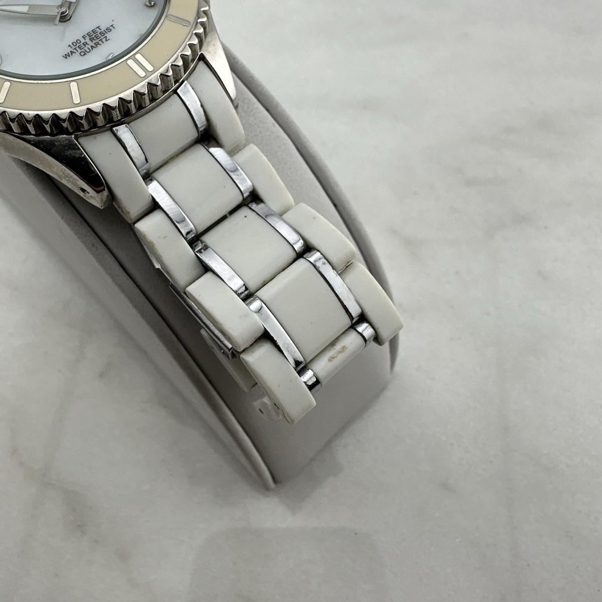 Women\'s white and silver watch. Opalescent face. Women main image 4