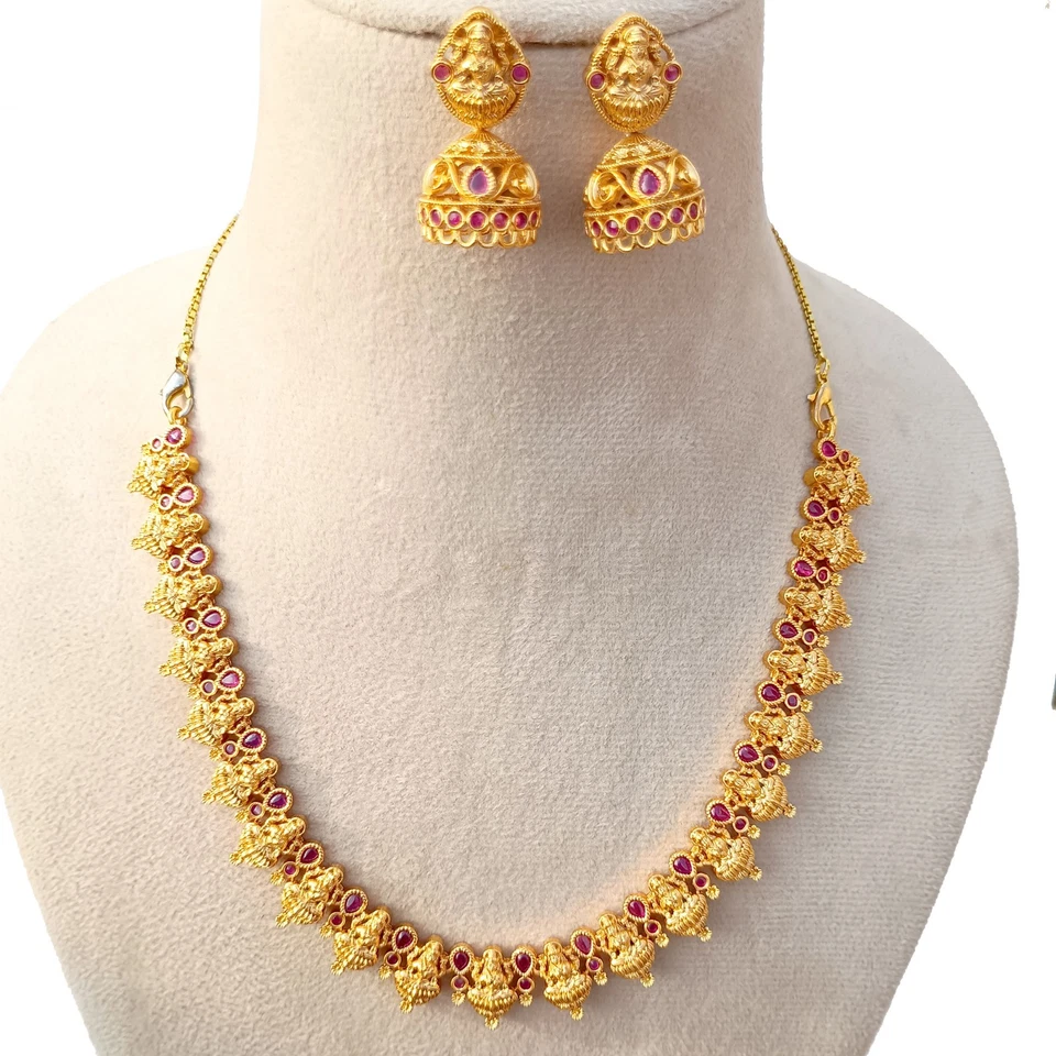 Conjunto de joyas de templo del sur de la India collar de rubí de la diosa Lakshmi enchapado en oro de 22 k Foto 3 de 4