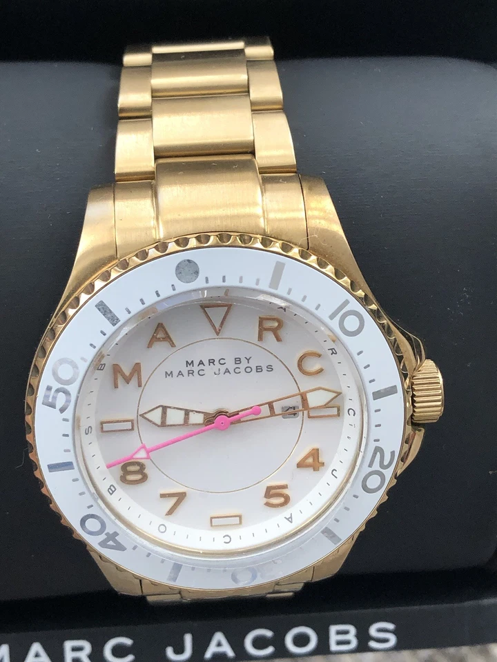 Nuevo reloj Marc Jacobs chapado en oro - Imagen 3 de 4