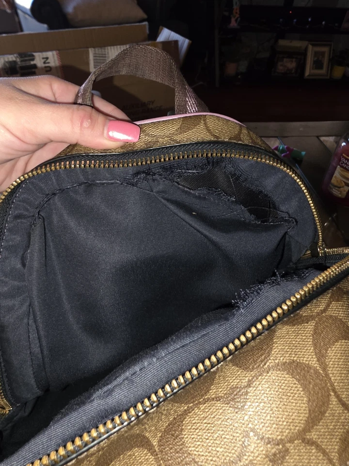 Cartera Mochila Coach Púrpura Floral Firma Lona Cuero Borde Foto 2 de 4