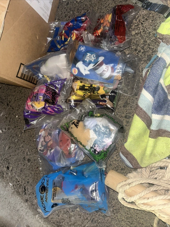 Lote de 40 juguetes de cadena rápidos de colección aleatorios - todos sellados - Burger King, etc. Foto 4 de 4