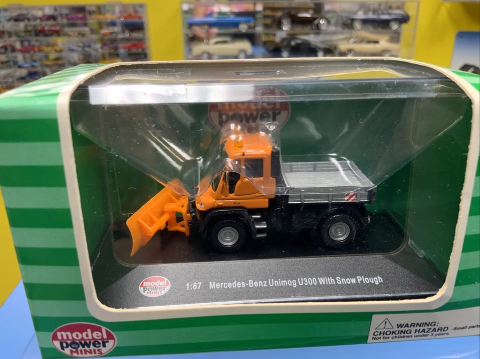 MODEL POWER  MERCEDES-BENZ UNIMOG U300 WITH SNOW PLOUGHING 1:87 NEW - Image 2 of 4