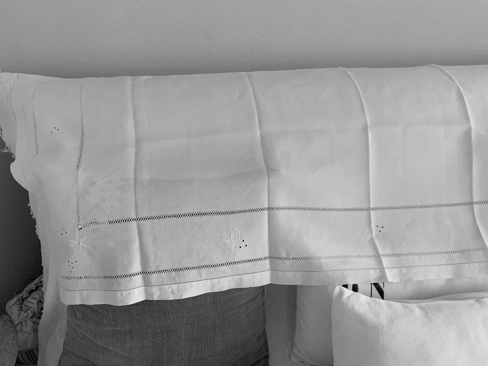 Linge Ancien Chemin De Table  En Lin Brodé Et Point Jour - Photo 4/4