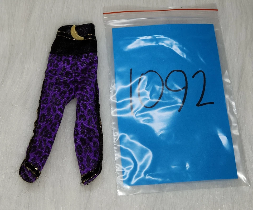 Monster High Doll Accessories Draculaura,Clawdeen,Cleo,Ghoulia SELECT FROM LIST