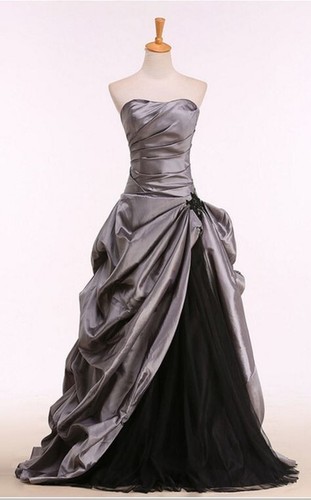 Gothic Wedding Dresses Sleeveless A Line Vintage Satin Grey Purple Bridal Gowns - Picture 4 of 12