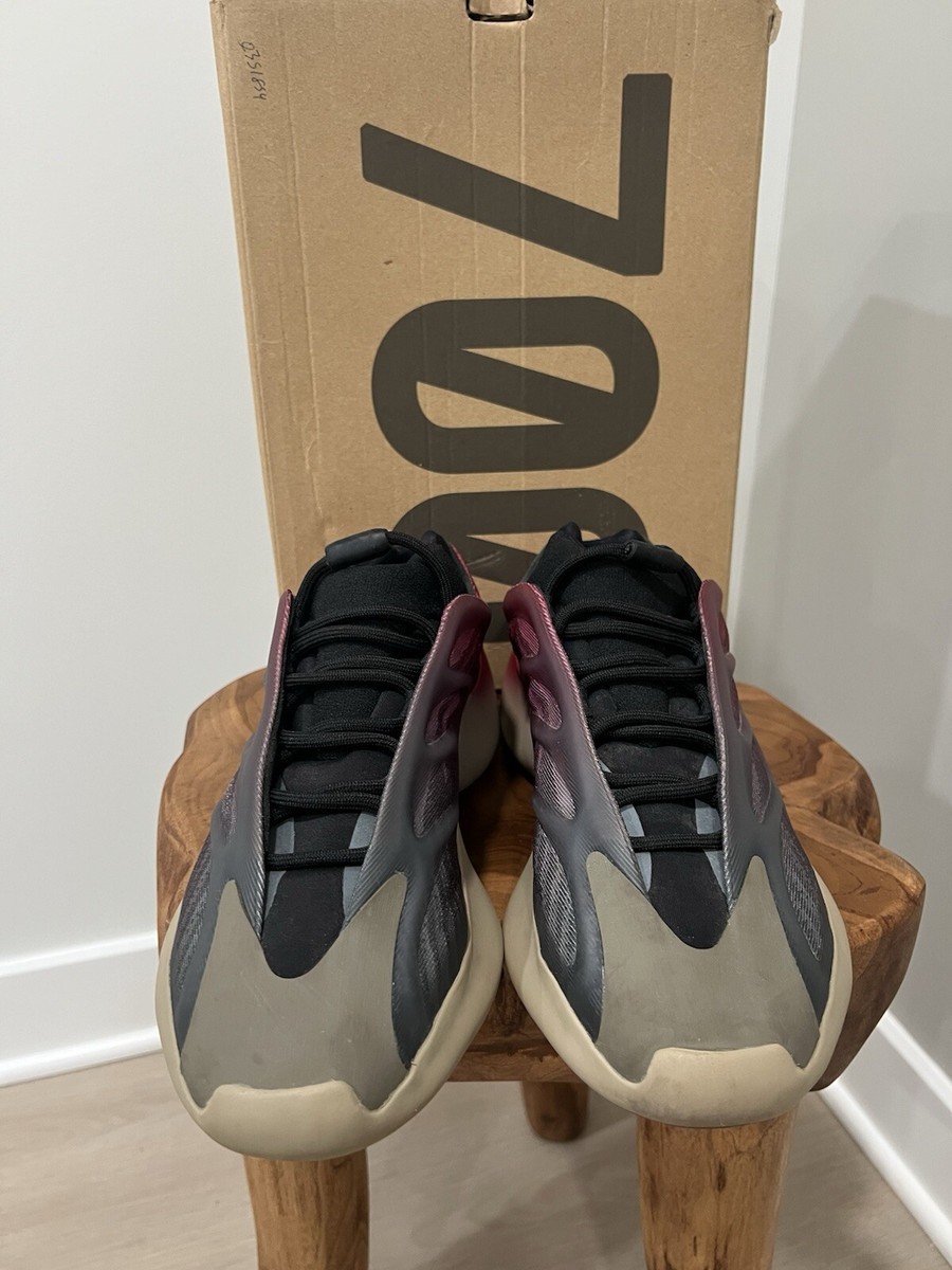 adidas Yeezy 700 V3 Fade Carbon Size 9 GW1814 adidas Yeezy 700 V3 Fade Carbon GW1814 Men Size | eBay main image 4