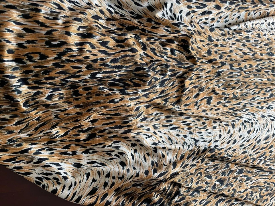3 Yards+ Jersey Knit Fabric Animal Print Brown Black Vintage - Image 4 of 4
