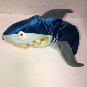 shark chomper toy