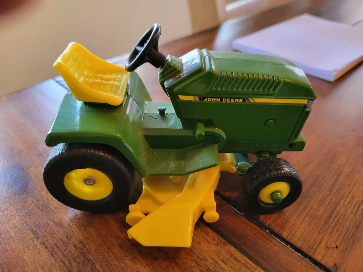 Vintage Ertl John Deere Lawn Garden