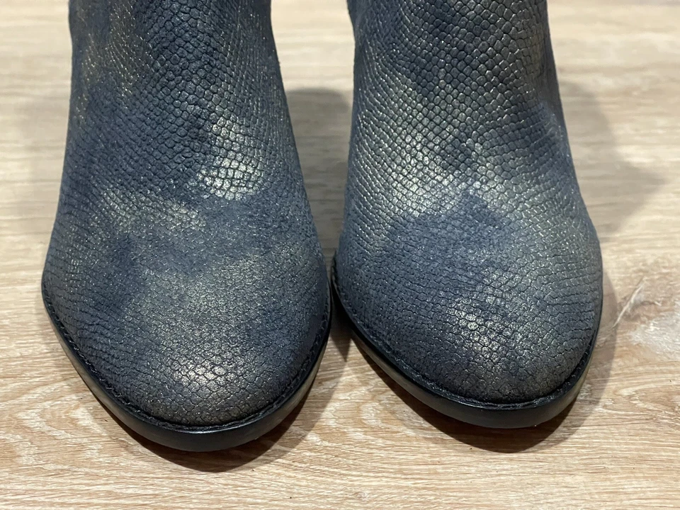 NEW G.I.L.I. Metallic Leather Chelsea Boots Baldwyn Size 7.5 - Image 3 of 4