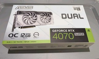 ASUS DUAL GeForce RTX 4070 SUPER OC Edition 12 GB GDDR6X (Bianco)
