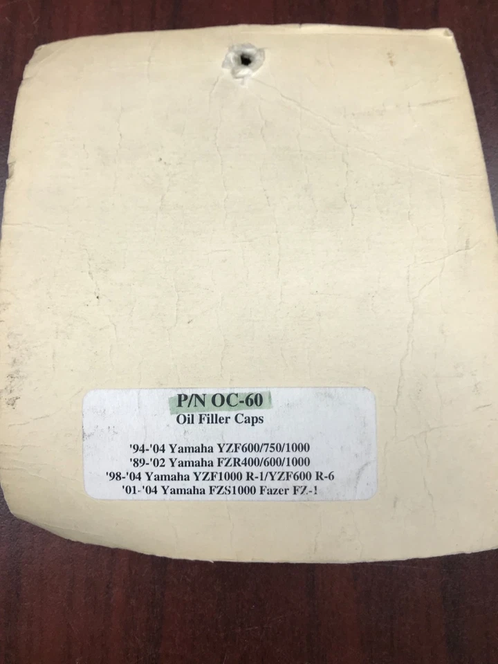 Tapa de llenado de aceite para Yamaha 94-04 YZF600/750/1000 89-02 FZR400/600/1000 98-04 R1 Foto 2 de 2