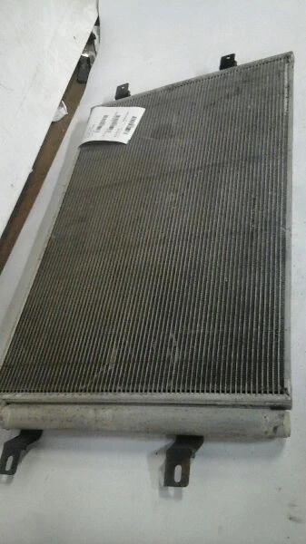 Condensador de aire acondicionado Ford Edge 07-10 Foto 3 de 4