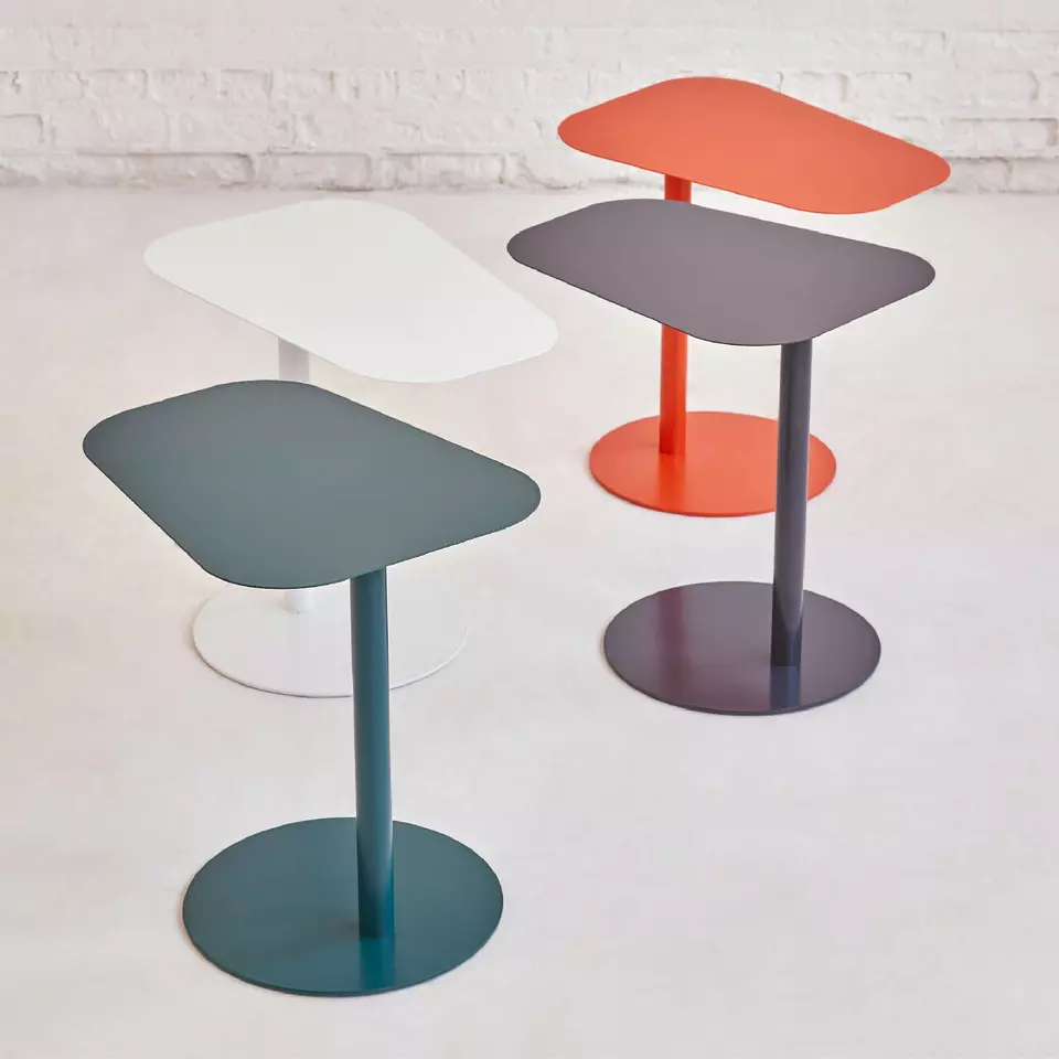 Mesa auxiliar cromada en forma de C, mesa pequeña de acero, mesa C Foto 4 de 4