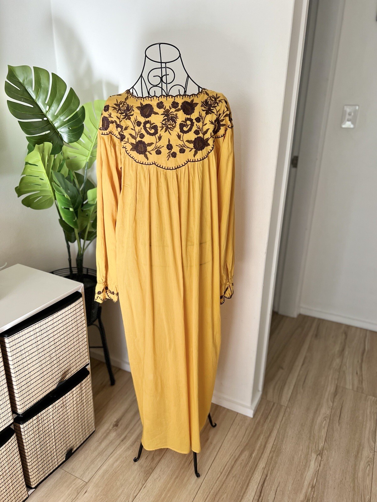 Zara 100 Cotton Embroidered Maxi Dress Size M Gem
