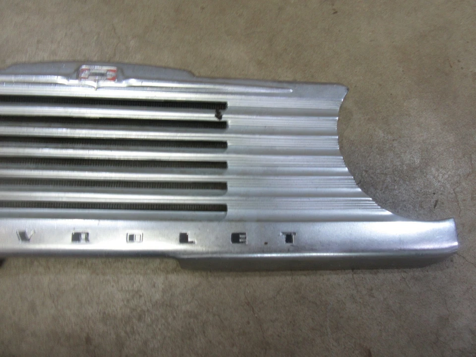 Chevrolet Fleetmaster 1947 panel de tablero interior altavoz moldura ventilación pieza cromada  Foto 3 de 4