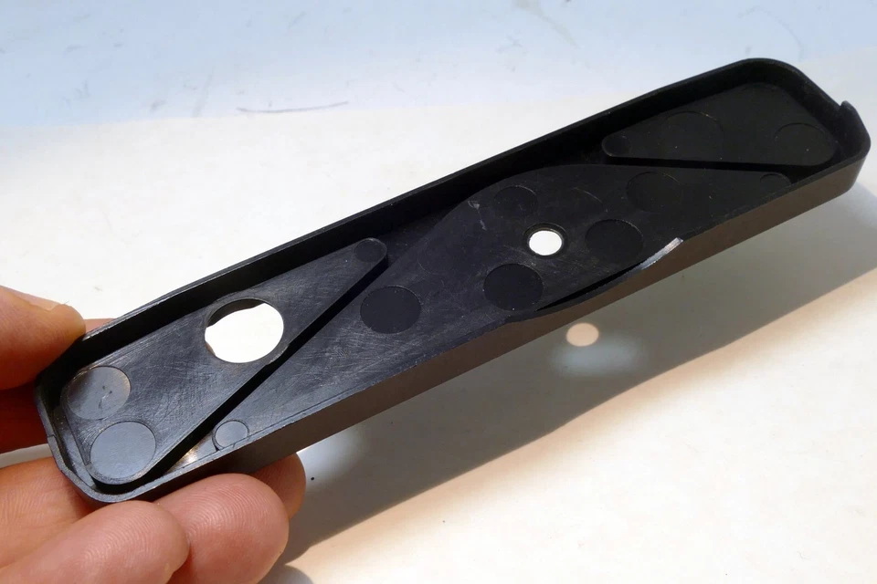 Cubierta inferior protectora base Leica Leitz OEM R3 - falta tornillo trípode Foto 4 de 4