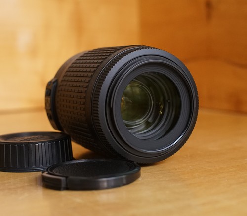 Nikon AF-S Nikkor DX VR 55-200mm f/4-5.6 G ED Telephoto Lens