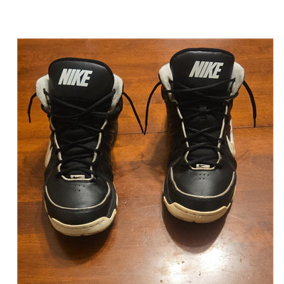 Nike Air Team Trust 3 Mid Top Men s Athletic Sneakers Black/White 366167-011