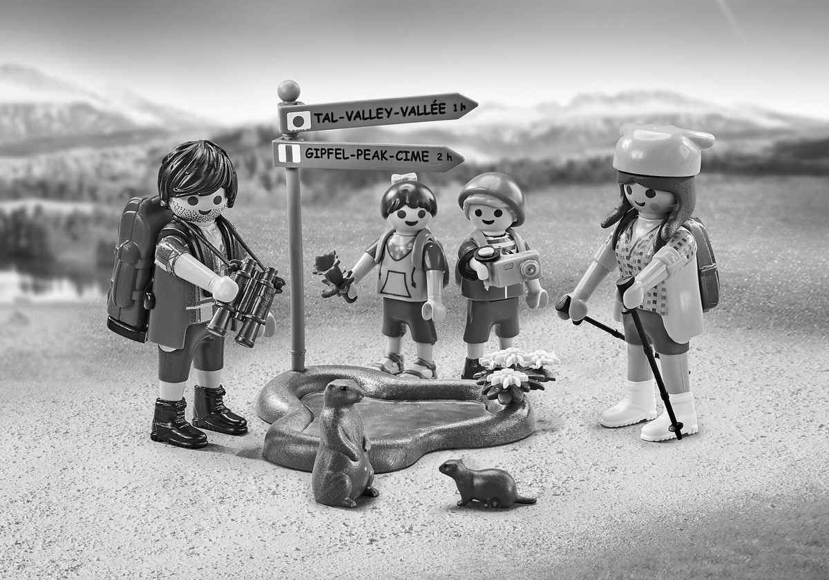 Playmobil Set 6536 Hiking Family Mountain Outdoors Trecking Alps