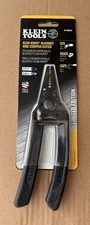 Klein Tools Limited Edition Klein-Kurve Blackout Wire Stripper/Cutter K11095BLK