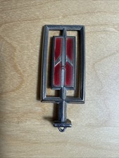 Vintage Oem 80s Oldsmobile Hood Ornament Please See Pics Free Shipping