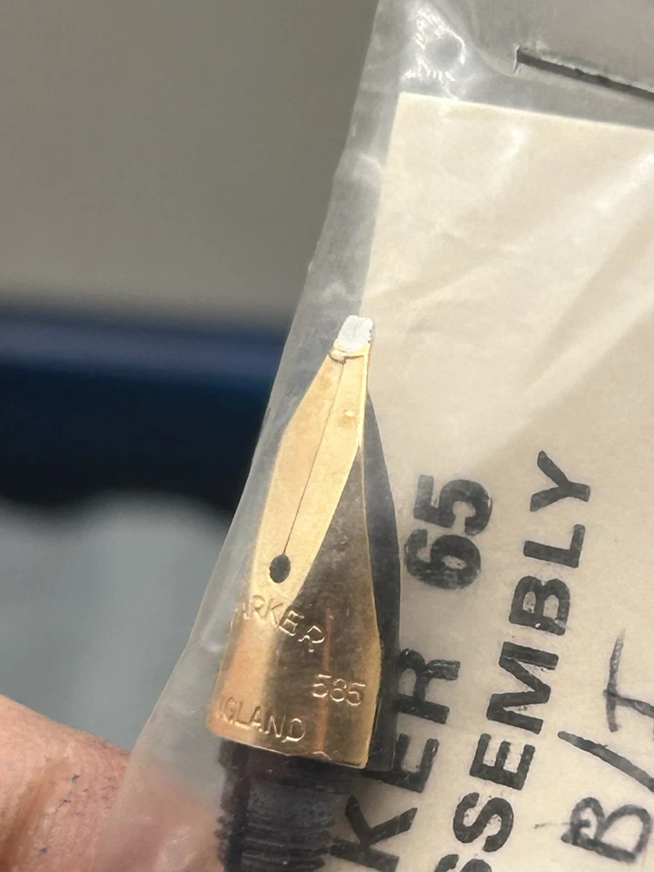 Parker 65 Broad Italic Nib 14ct New Old Stock  Nib Only Fountain Pen - Image 4 of 4