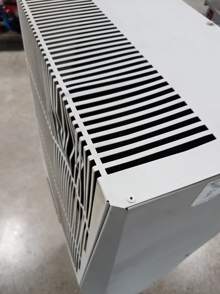 Aire acondicionado gabinete electrónico McLean/Pentair G521226G050, 230/208-230 aspiradoras Foto 3 de 4