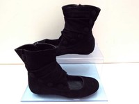 Flyfor Womens Shoe Boots Black Velvet Feel Cosy Df21858 - Size 8 Flyfor Womens Shoe Boots Black Velvet Feel Cosy Df21858 - Size 8