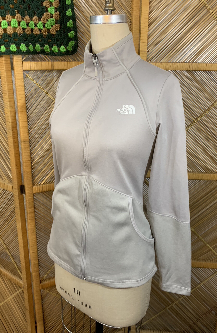 North Face Jacket Running Small - image 4