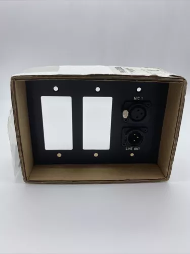 PanelCrafters DEVOLV-WQ525995 Mic Line Out 3 Gang Wall Plate, Black