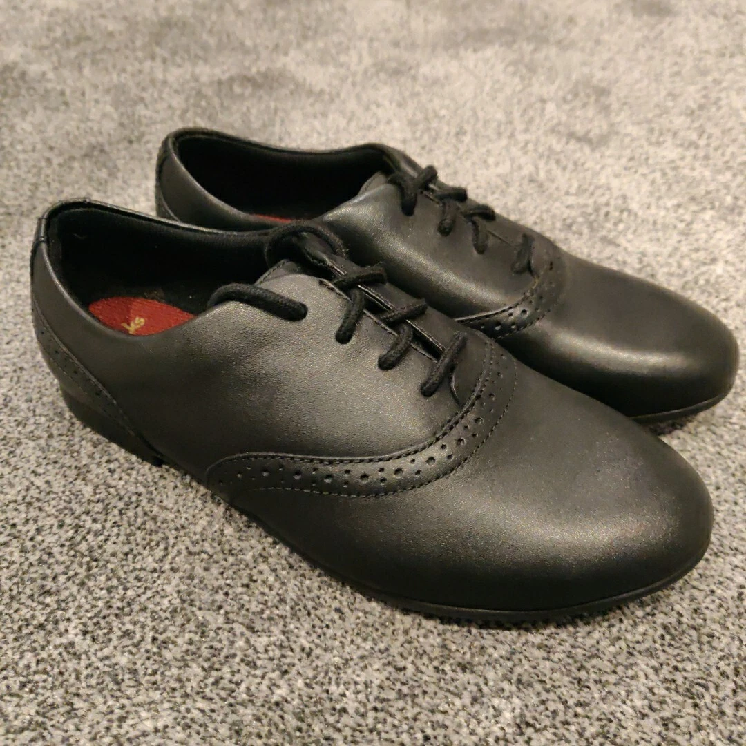 Scarpe scuola Clarks Jules Walk da ragazza in pelle nera taglia UK 13 5E prezzo consigliato £ 48