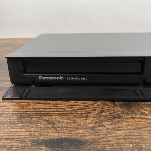 Grabadora Blu-ray DVD Panasonic Home Cloud Diga DMR-BW1050 2TB - Imagen 6 de 19