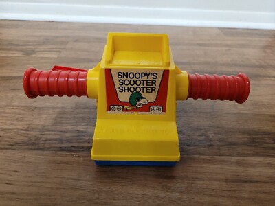Vintage 1965 Peanuts Snoopy Scooter Shooter toy . Launcher Only | eBay