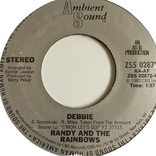 中島みゆき CRYSTAL RAINBOW SINGLE COLLECTION 中・島・み・ゆ・き – Crystal・Rainbow・Single・Collection – 14 x