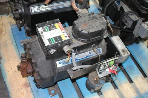 Copeland Discus 2DA3-0750-TFC-201 230V 32RLA 169LRA Refrigeration Compressor