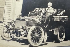 ANTIQUE PHOTO: OLDER MUSTACHED GENTLEMAN IN OPEN TOP CAR WEARING GOGGLES FP427