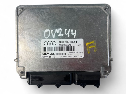 AUDI A4 8D2, B5 Motorsteuergerät ECU 3B0907557E 32065048