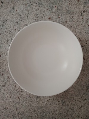 Maxwell & Williams. Yuletide. Vegetable Bowl. (20cm). Made In China.