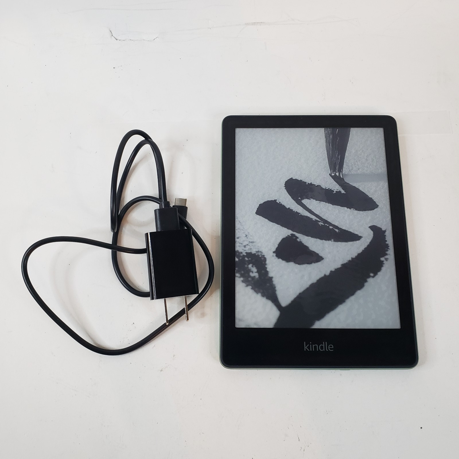 Kindle Paperwhite 11th Gen 8GB Wi-Fi EReader Fully Reset Tested and Working-image