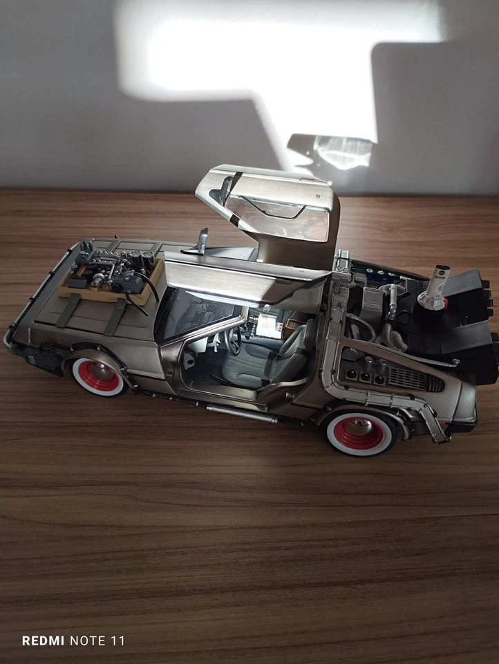 Sun Star DeLorean DMC-12 1982 "Ritorno al Futuro - Parte III Macchina del Tempo" - Immagine 3 di 4