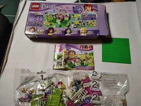 LEGO Friends 3942 Heartlake Dog Show Set - Mia Mini-Doll & Puppy -Open Box