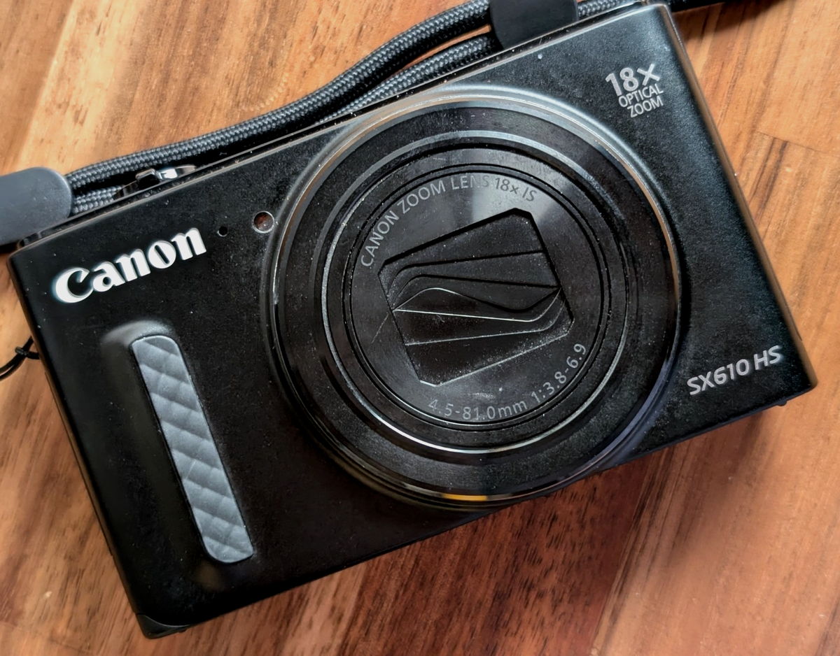 Excellent Canon Powershot SX610 HS Compact Digital Camera 20.2M