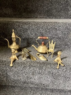 Small Vintage Collection job lot of 8 x Various Brass Items
