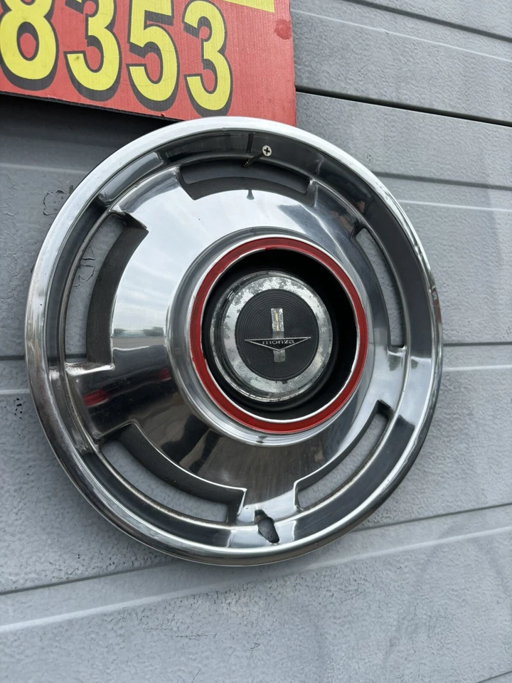 Chevrolet Corvair Monza 1965 13"" juego 4 muy bonito original. Gm raro P/N A3861087 Foto 3 de 4