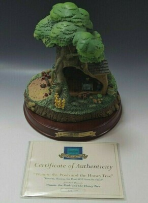 DISNEY CLASSICS ENCHANTED PLACES WINNIE THE POOH AND THE HONEY TREE MIB COA L.E.