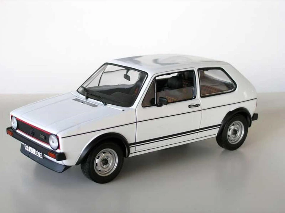 Volkswagen VW Golf 1 GTI Modèle Réduit Par Norev En 1:18 Blanc 188484 - Photo 2/4