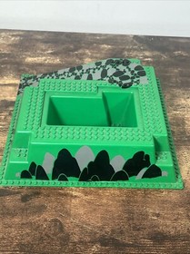 LEGO Castle Dragon Knights Fire Breathing Fortress (6082) Baseplate 2552px5