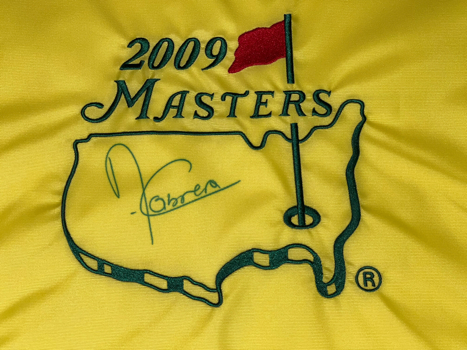 Angel Cabrera 2009 champion signed Autographed Masters Winner flag JSA COA 