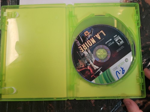 L.A. Noire Xbox 360 NoManual EN/FR Tested Free Shipping in Canada !! - Picture 3 of 10